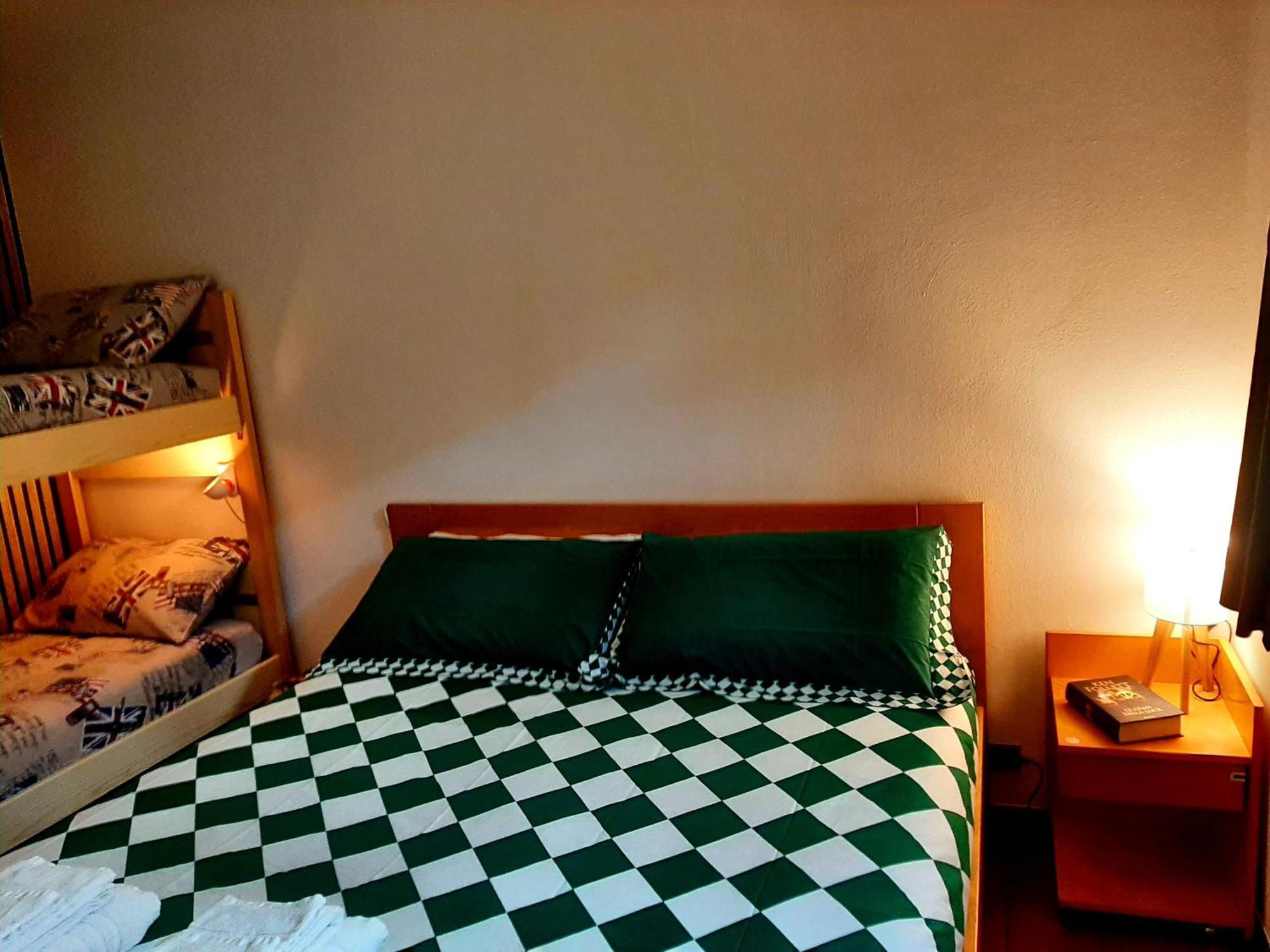 Civico 43 Interno 6 *